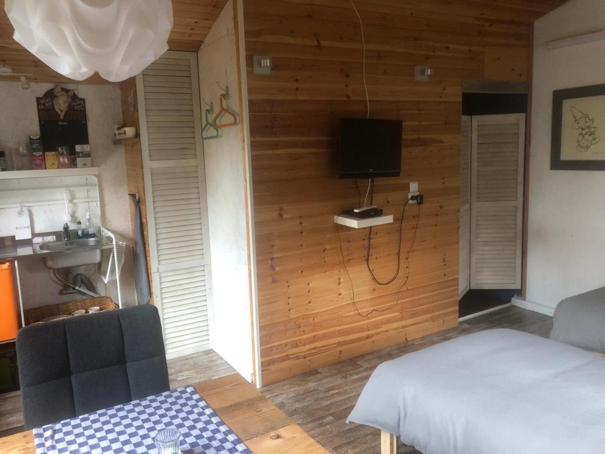 Bed & Breakfast Herkingen Eksteriør bilde